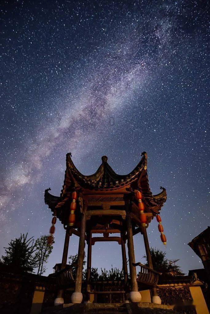 探索南京今后不再审批建别墅,这对于当地房价是否会产生影响?社区|南京今后不再审批建别墅,这对于当地房价是否会产生影响?红迪网平台